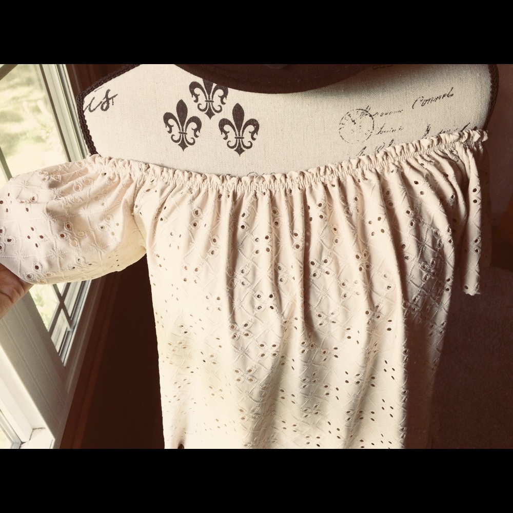 ~~2x$10~~ Eyelet off-shoulder top MIX&MATCH